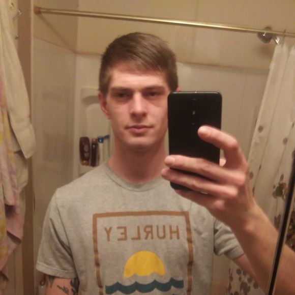 Meet your Posher, Joshua - Picture 1 of 1